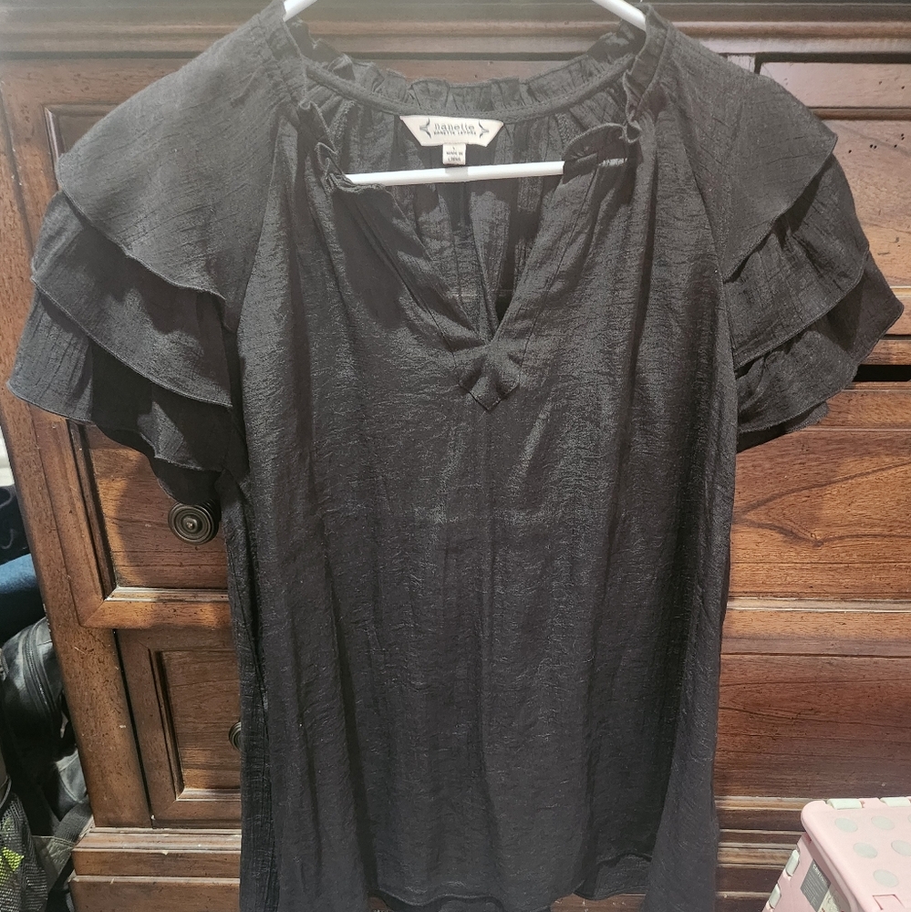 Black Ruffled Sleeve Top